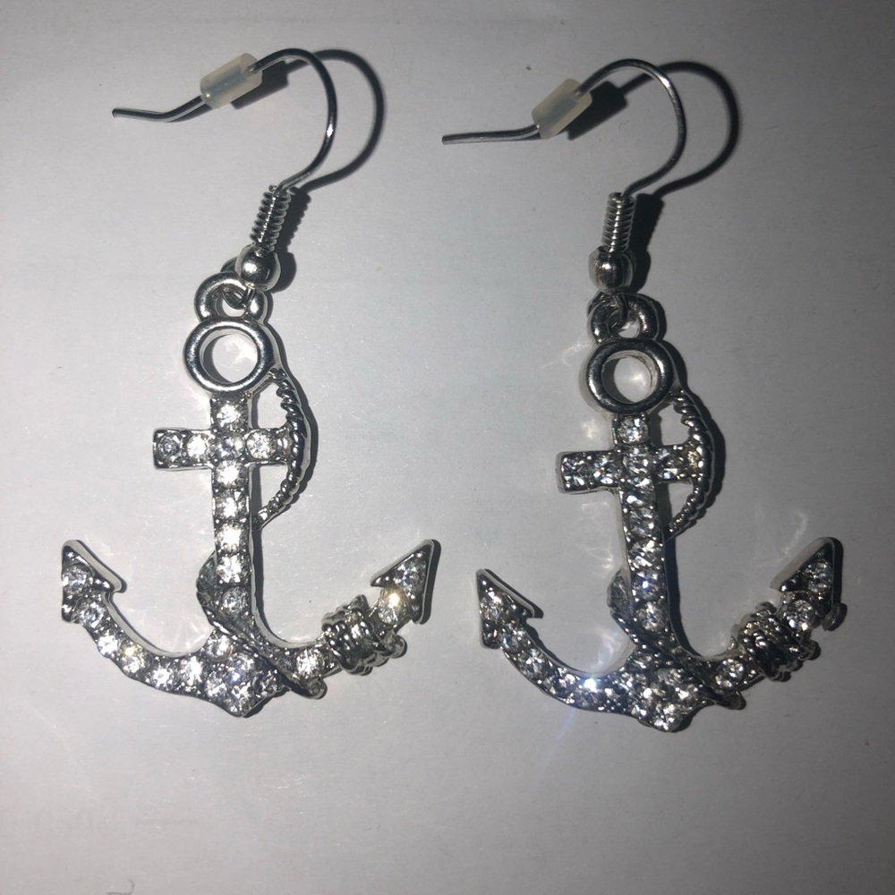anchor dangle earrings